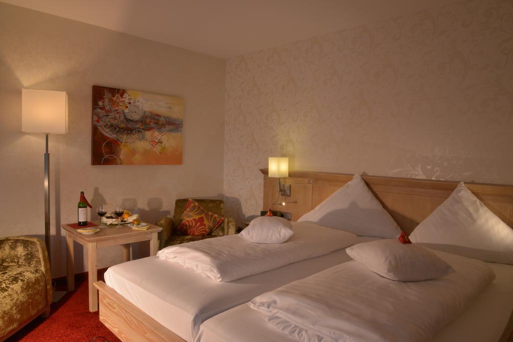 Oberaula Parkhotel Zum Stern מראה חיצוני תמונה