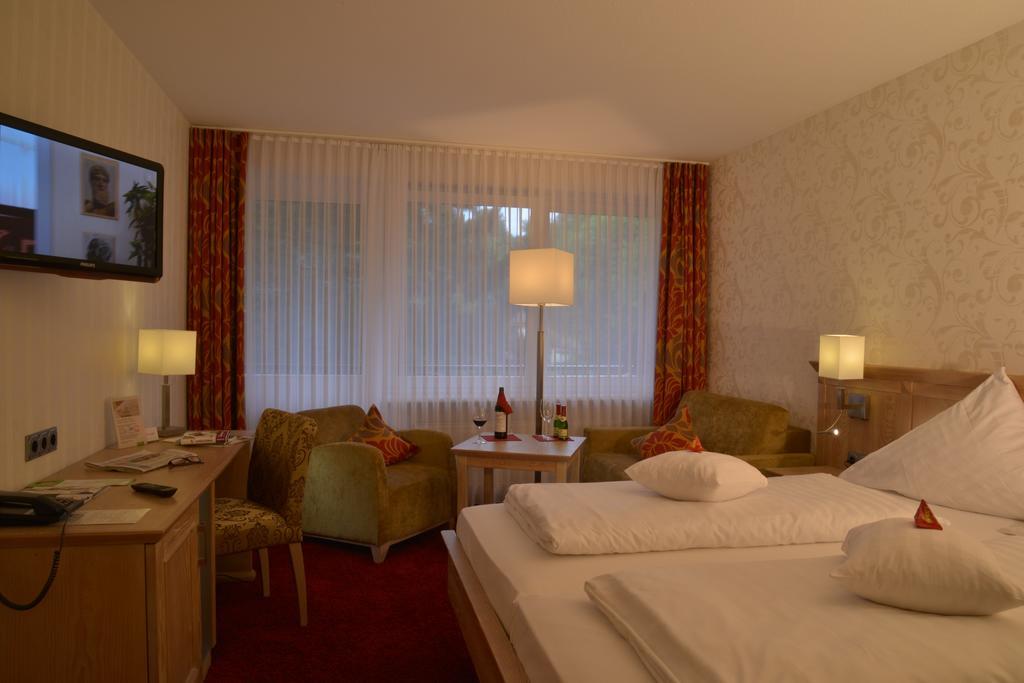 Oberaula Parkhotel Zum Stern מראה חיצוני תמונה