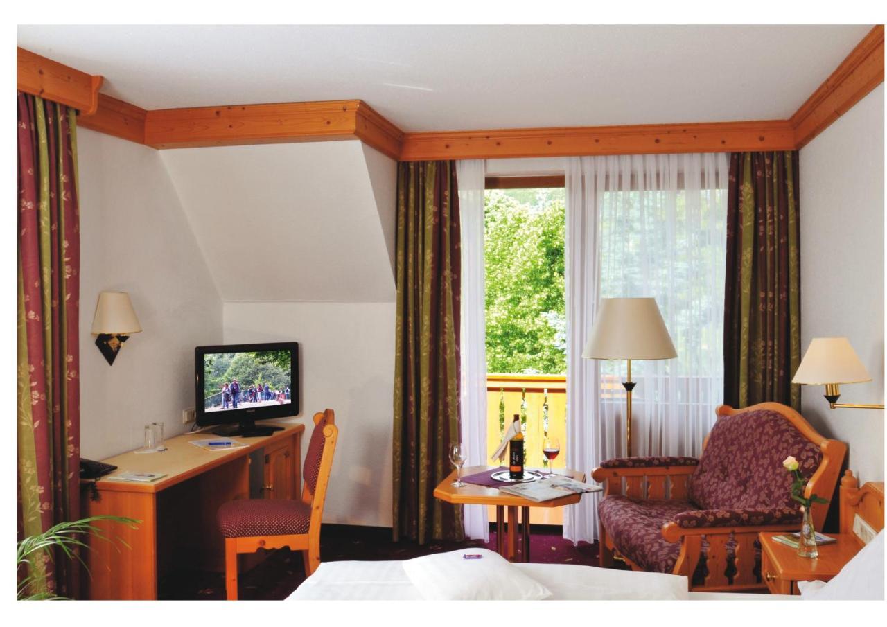 Oberaula Parkhotel Zum Stern מראה חיצוני תמונה
